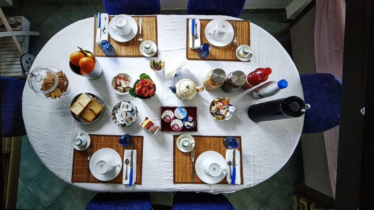 Bed and Breakfast La Casa Sui Tetti Neapol Exteriér fotografie