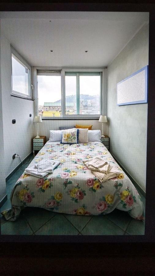 Bed and Breakfast La Casa Sui Tetti Neapol Exteriér fotografie